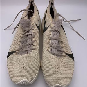 Men Nike Vapormax street Flynit size 13 AQ1763-400